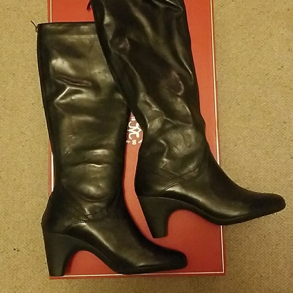 Sz 9 Women's Johnston & Murphy Heeled Boot